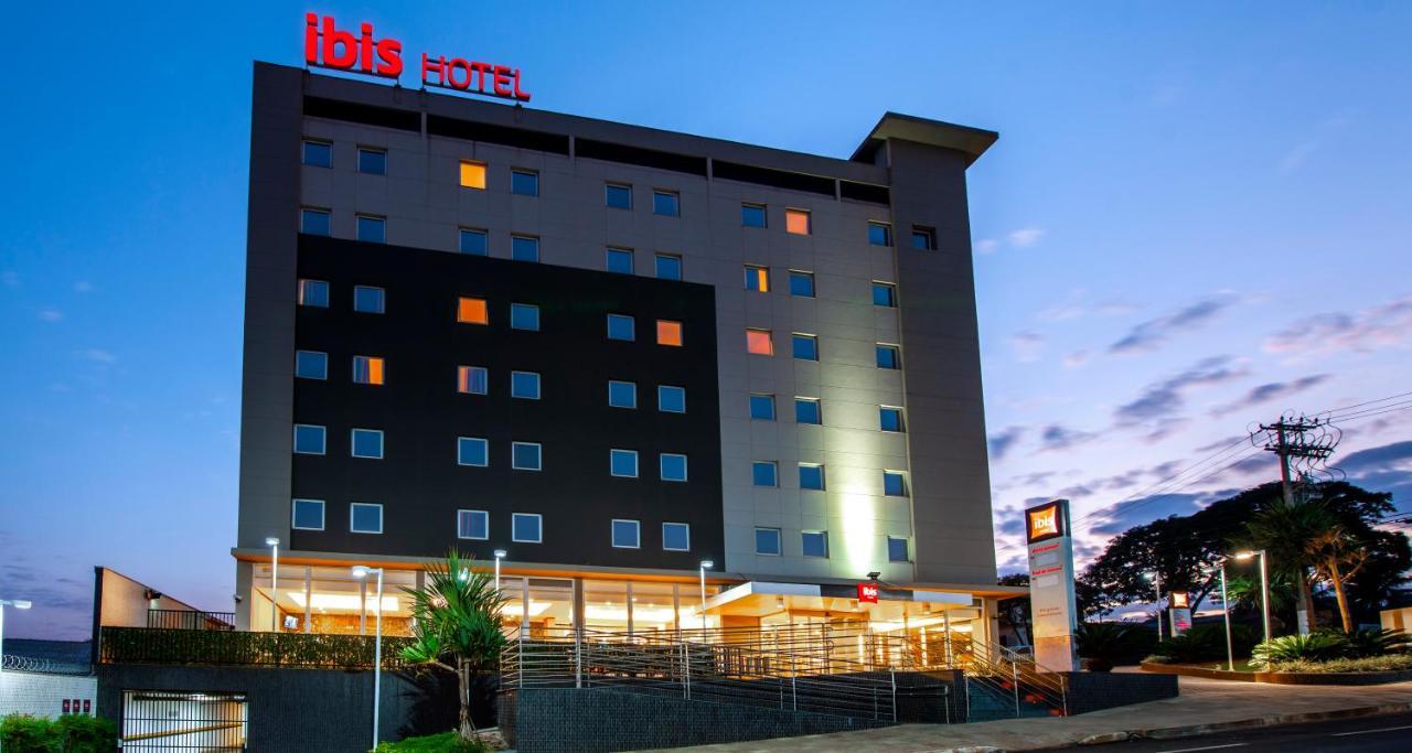 Ibis Ourinhos Hotel Exterior foto